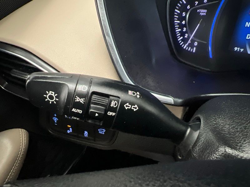 2019 Hyundai Santa Fe Limited - Photo 22