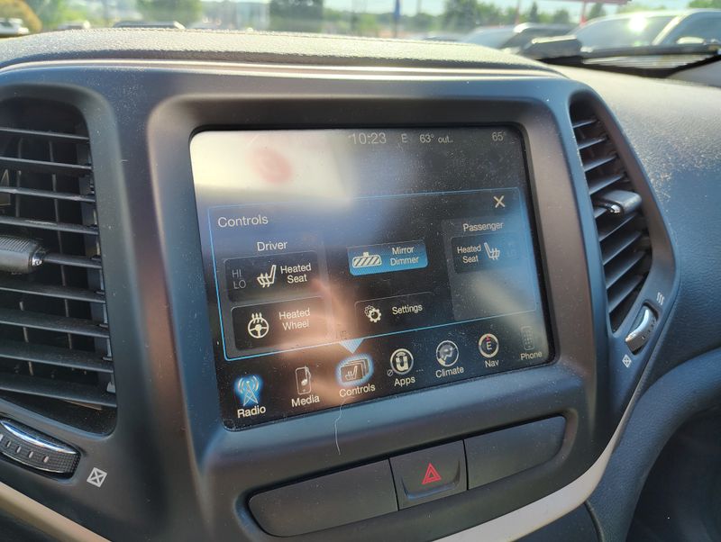 Used 2016 Jeep Cherokee SUV
