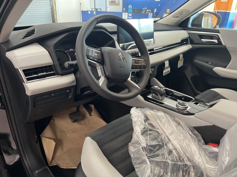 New 2026 Mitsubishi Outlander SUV