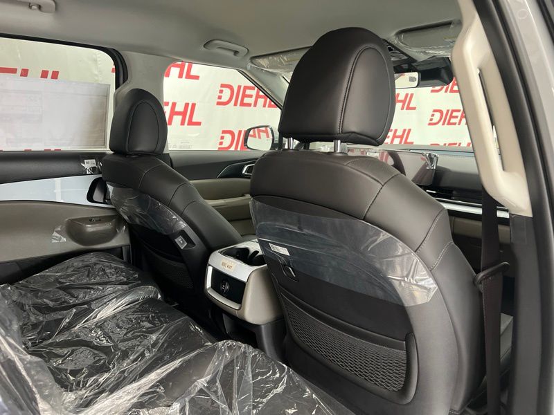 New 2027 Kia Carnival MPV Hybrid Van