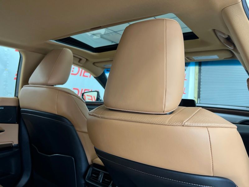 Used 2024 Lexus ES Sedan