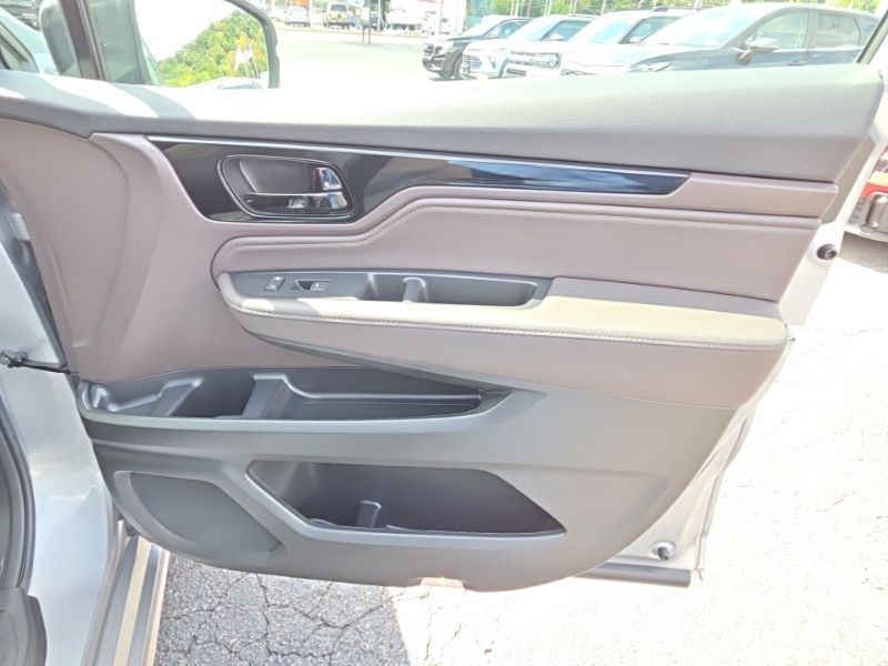 Used 2023 Honda Odyssey Van