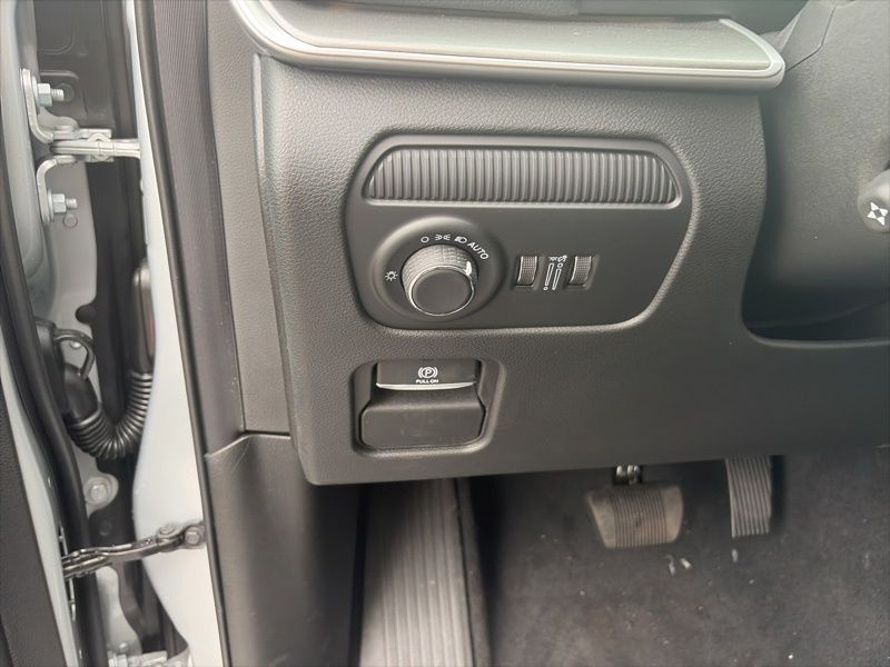 New 2026 Jeep Grand Wagoneer SUV