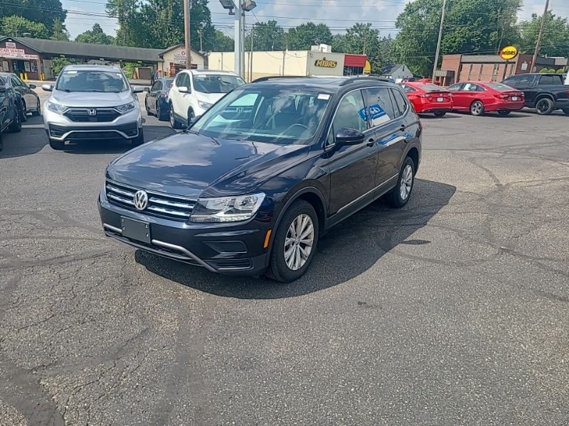 Used 2018 Volkswagen Tiguan SE with VIN 3VV2B7AX3JM050804 for sale in Massillon, OH