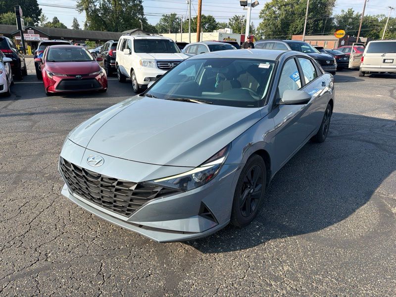 Used 2023 Hyundai Elantra Sedan