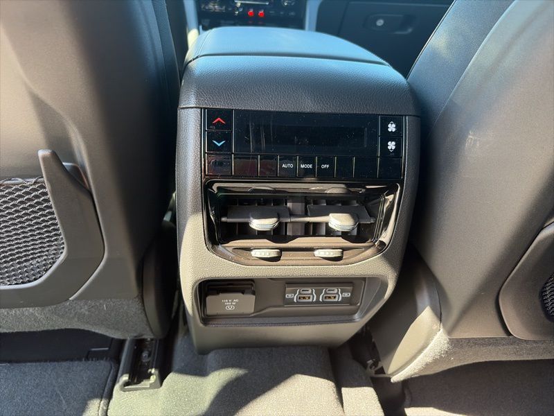 New 2025 Jeep Grand Cherokee L SUV