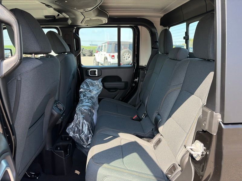 New 2026 Jeep Gladiator Truck