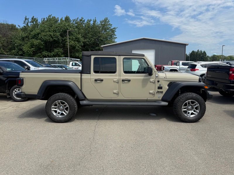 Used 2020 Jeep Gladiator Truck