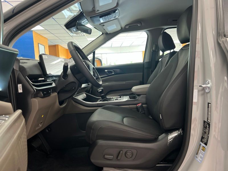 New 2027 Kia Carnival MPV Van
