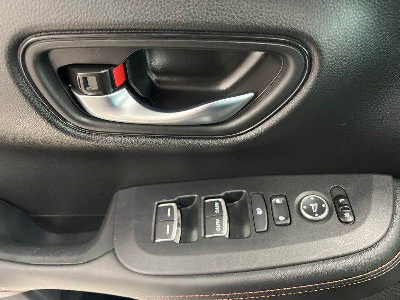 Used 2025 Honda HR-V SUV