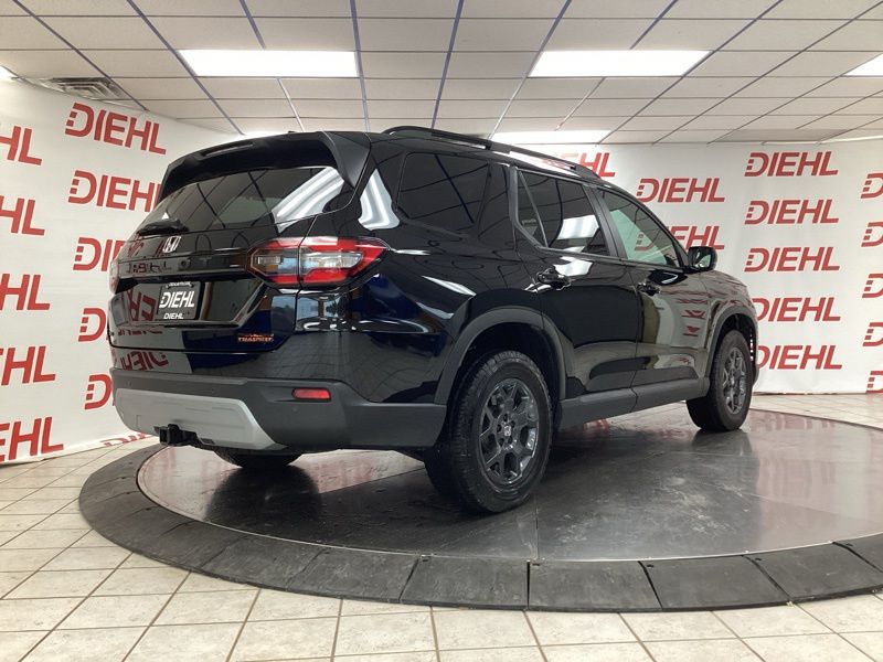 Used 2025 Honda Pilot SUV