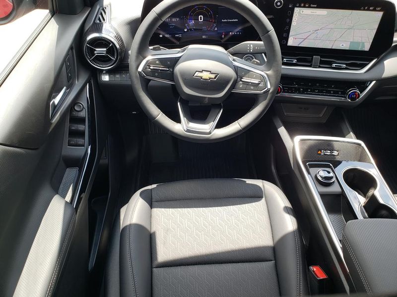 2026 Chevrolet Equinox LT - Photo 9