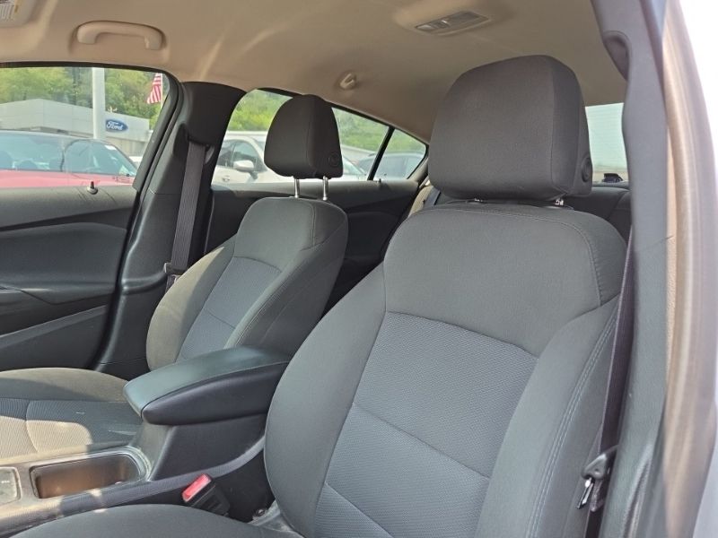 Used 2017 Chevrolet Cruze Sedan