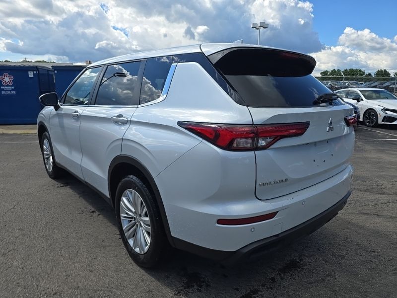 Used 2023 Mitsubishi Outlander SUV