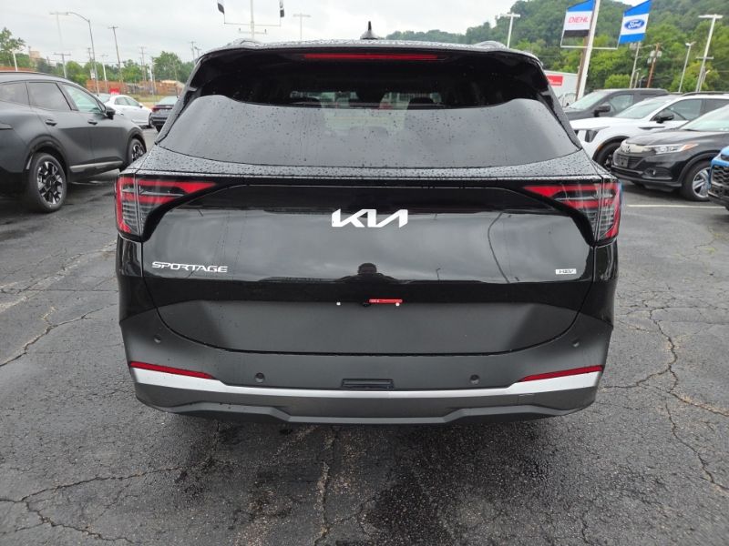New 2027 Kia Sportage Hybrid SUV
