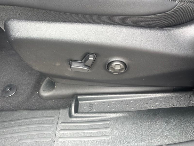 New 2027 Chrysler Pacifica Van