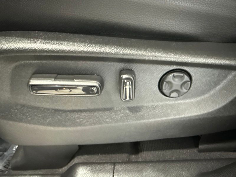 Used 2025 Honda Odyssey Van