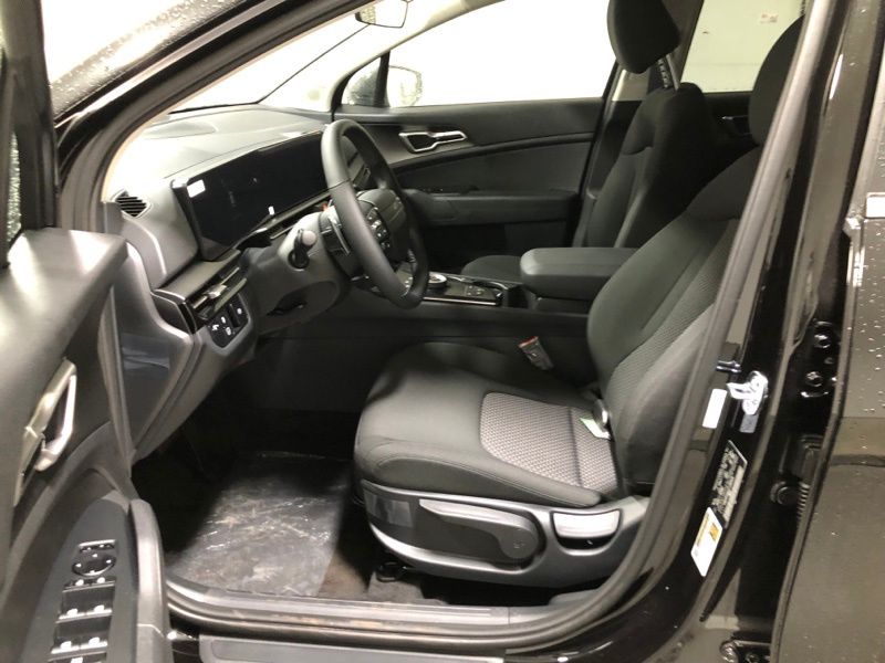New 2026 Kia Sportage Hybrid SUV