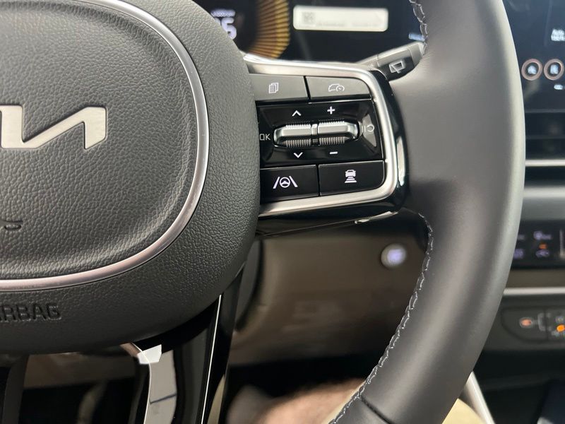 New 2026 Kia Carnival MPV Van