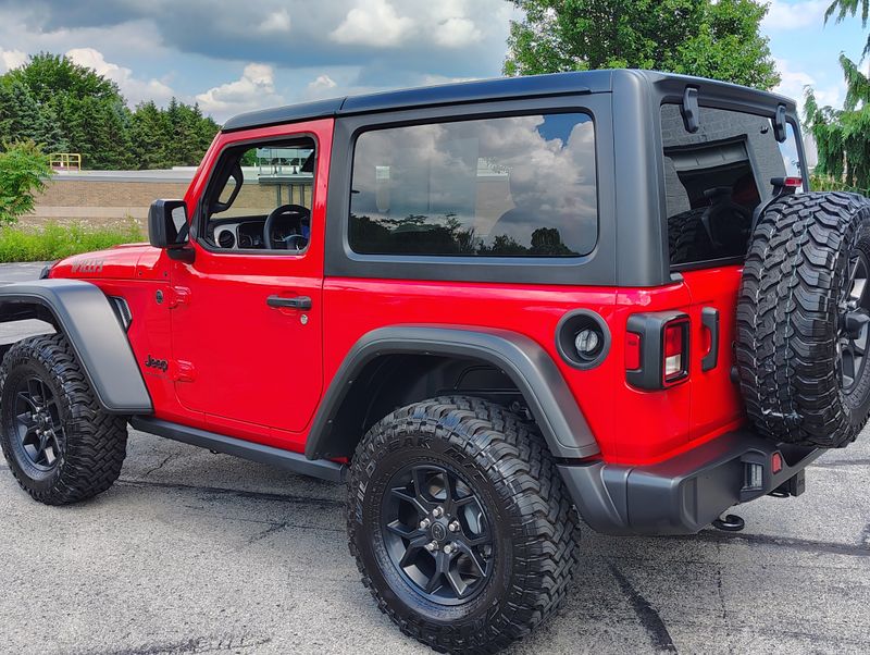Used 2025 Jeep Wrangler SUV