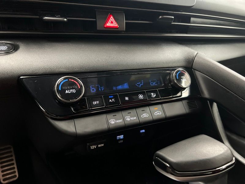 Used 2025 Hyundai Elantra Sedan
