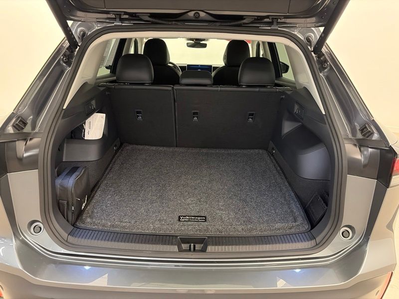 Used 2025 Volkswagen Tiguan SUV