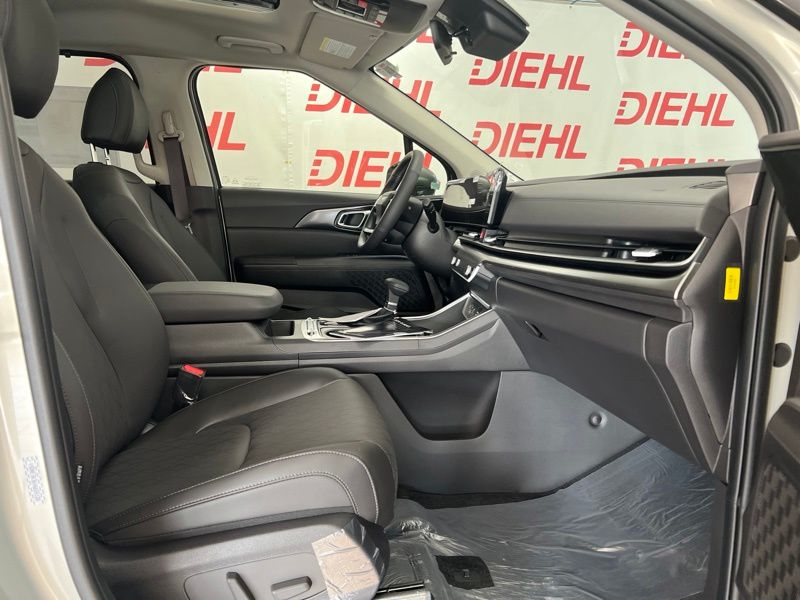 New 2027 Kia Carnival MPV Van