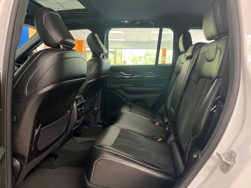 Used 2023 Jeep Grand Cherokee SUV