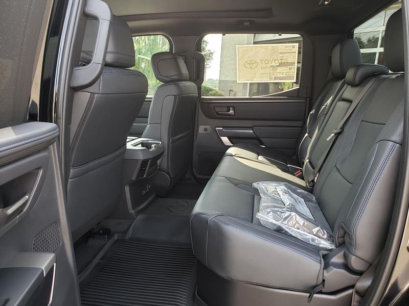 2026 Toyota Tundra Platinum - Photo 7