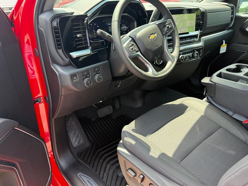 New 2026 Chevrolet Silverado 1500 Truck