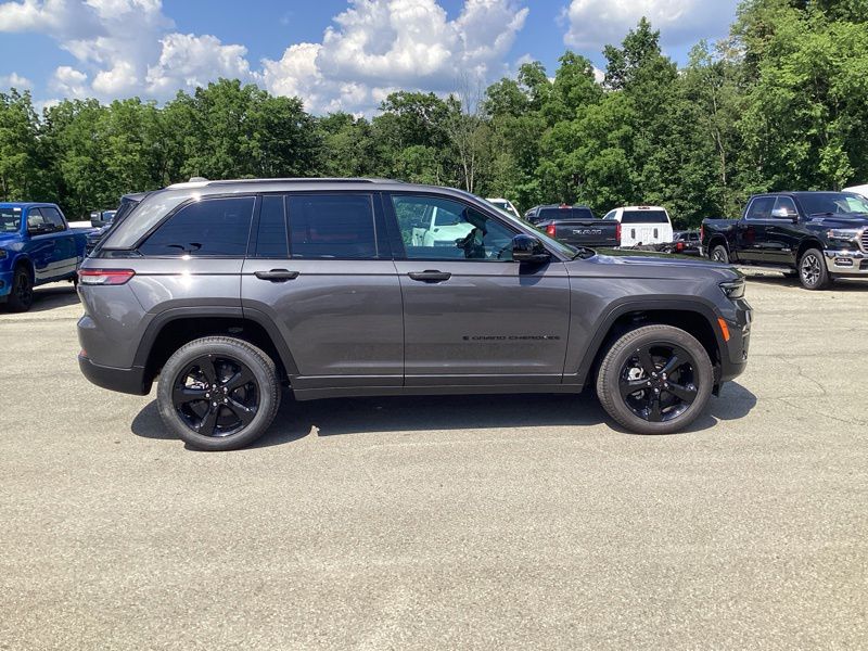 New 2025 Jeep Grand Cherokee SUV