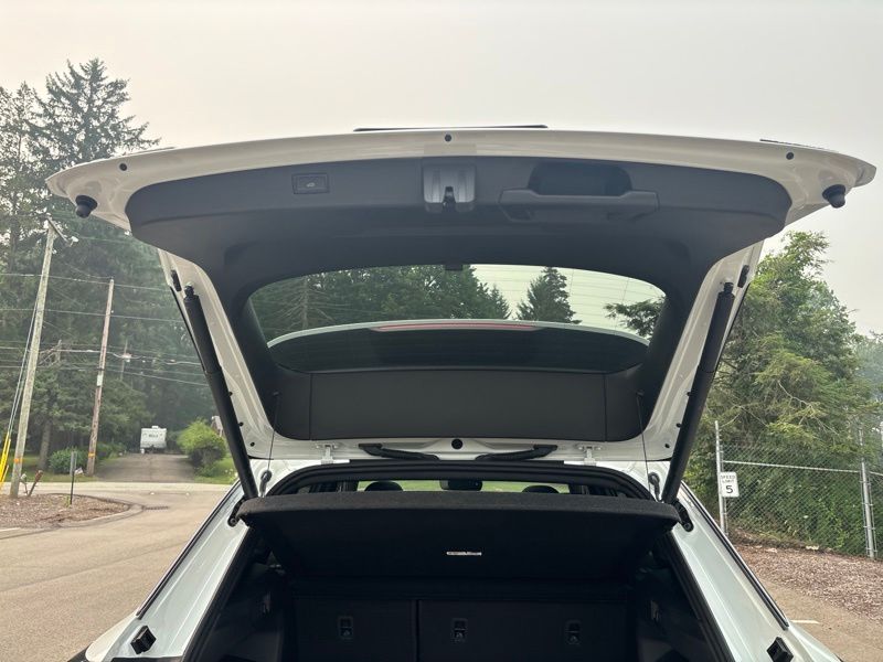 New 2026 Volkswagen Tiguan SUV