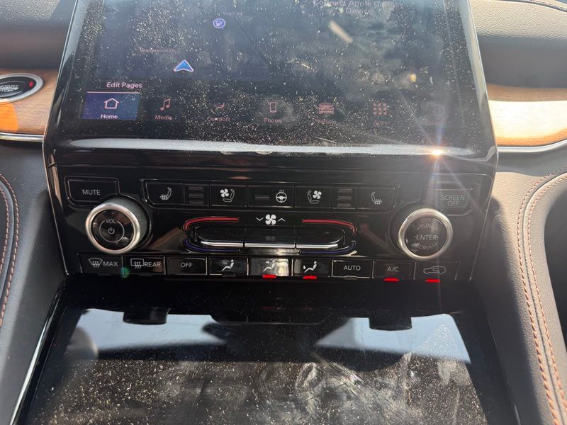 Used 2025 Jeep Grand Cherokee L SUV