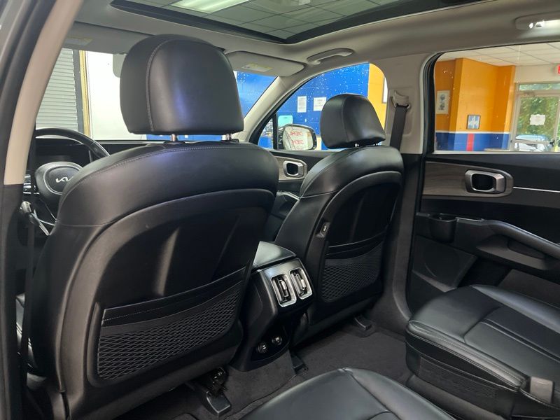 Used 2023 Kia Sorento SUV
