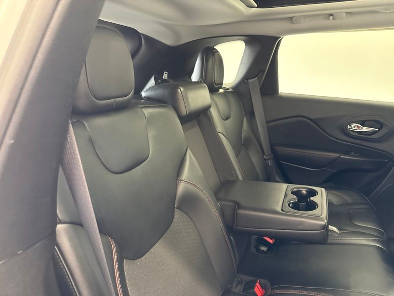 Used 2022 Jeep Cherokee SUV