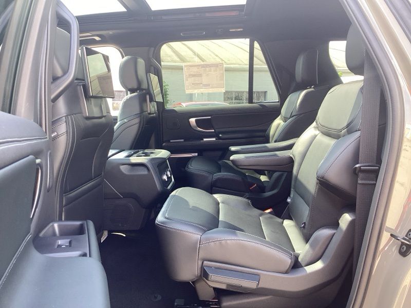 New 2027 Ford Expedition Max SUV
