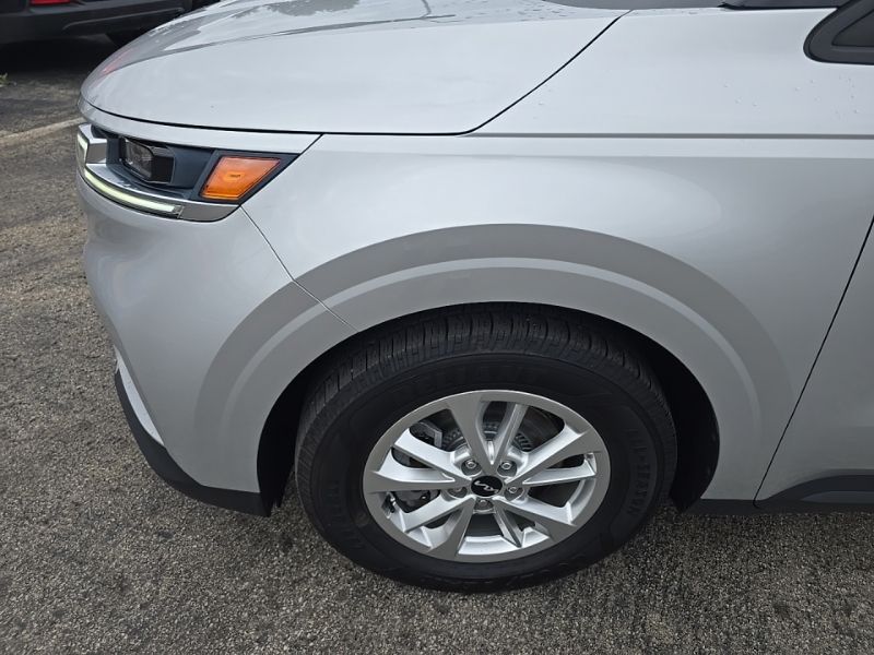 Used 2022 Kia Carnival Van