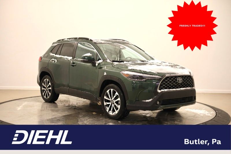 2022 Toyota Corolla Cross XLE AWD