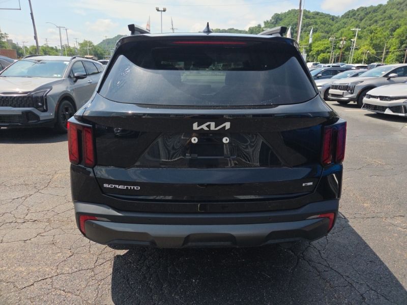 Used 2024 Kia Sorento SUV
