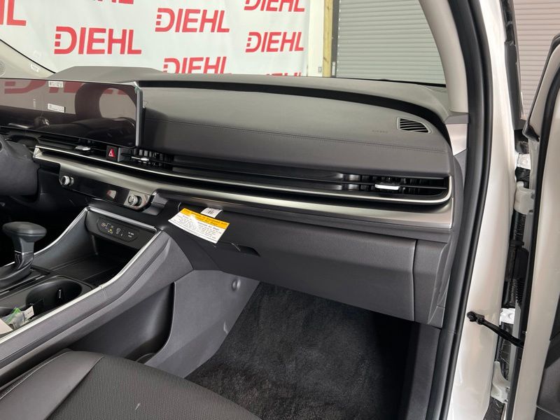 New 2026 Kia Carnival MPV Van