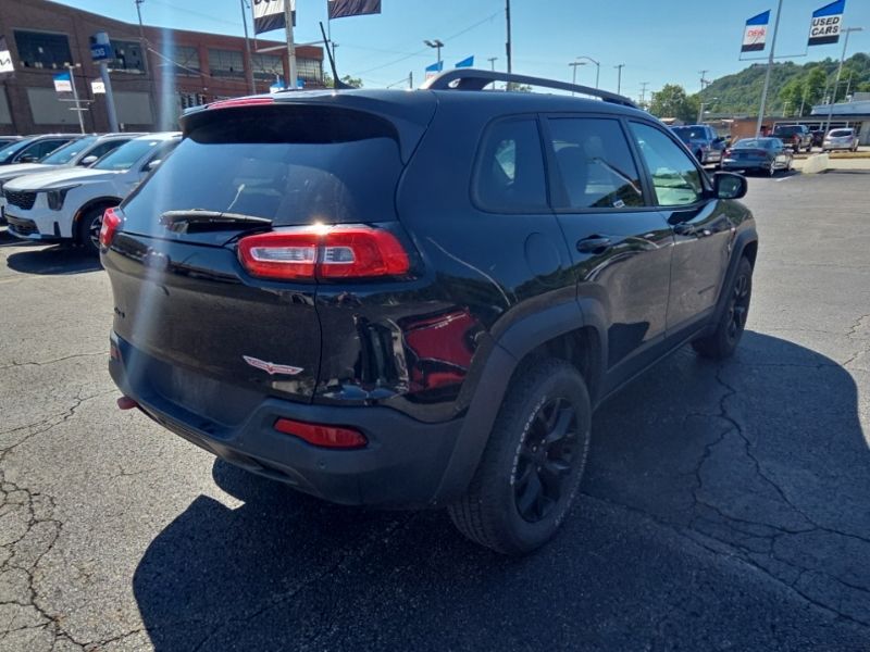 Used 2018 Jeep Cherokee SUV