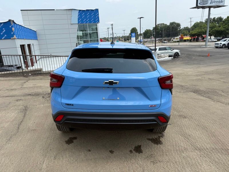 Used 2024 Chevrolet Trax SUV