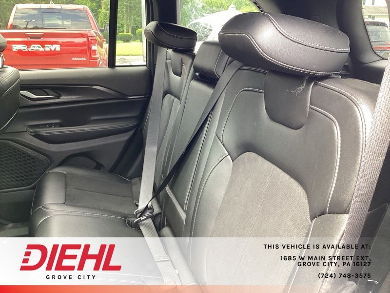 Used 2023 Jeep Grand Cherokee SUV