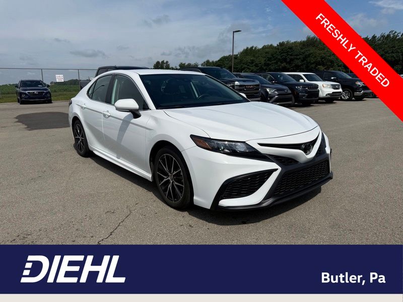 Ice 2023 Toyota Camry Sedan Front-Wheel Drive 8-Speed Automatic