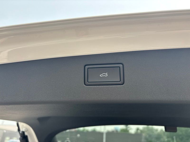 New 2026 Volkswagen Tiguan SUV