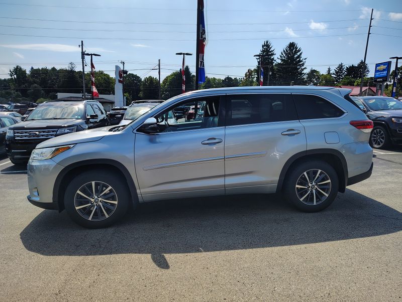 Used 2017 Toyota Highlander SUV