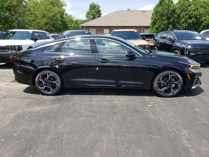 New 2026 Kia K5 Sedan