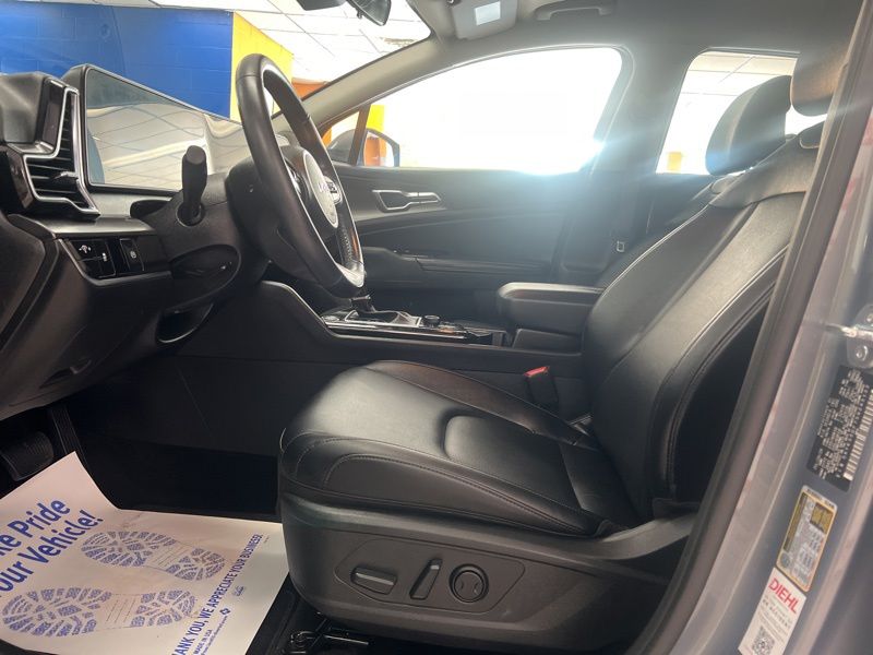 Used 2025 Kia Sportage SUV