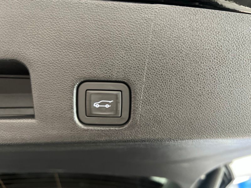 Used 2025 Buick Enclave SUV