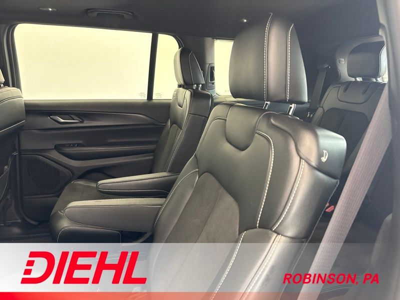 Used 2023 Jeep Grand Cherokee L SUV
